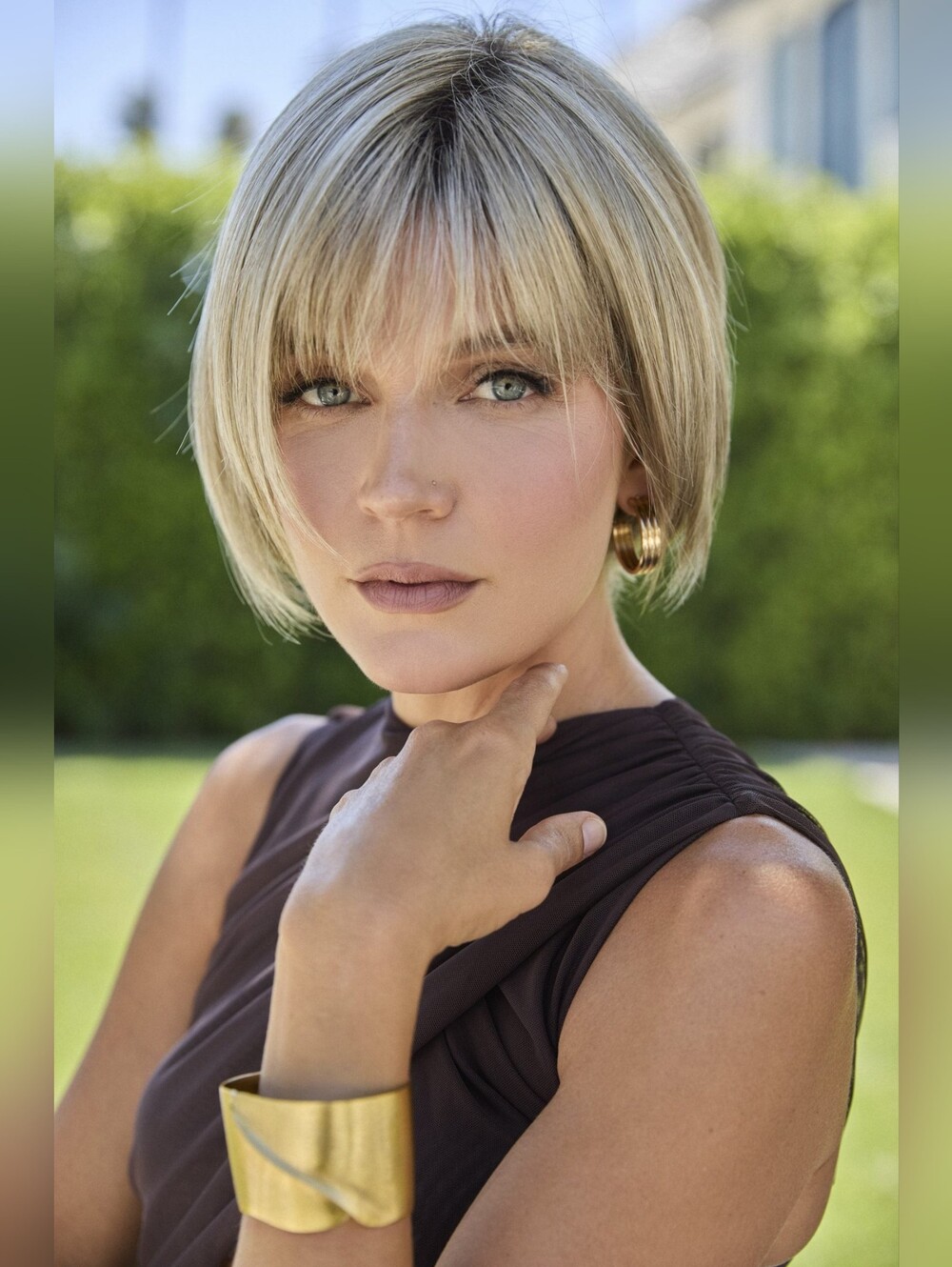 Noriko Meadow Short Layered Bob Wig with Soft Bangs In Champagne Rooted
